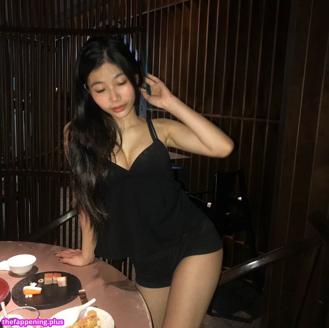 Saipetch B. / aaomhelloo Fotografie OnlyFans Dezbrăcată #335