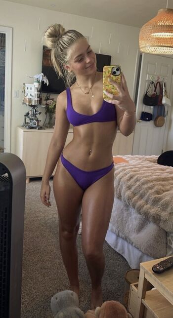 addie_gloria