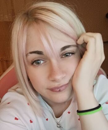 Private Leaked Akikoyuzuki exclusive onlyfans photos 2026