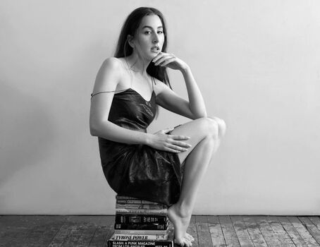 Private Leaked Alana haim exclusive onlyfans photos 2026