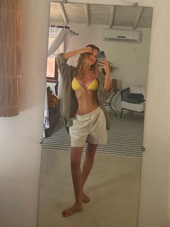 Private Leaked Alessia marcuzzi exclusive onlyfans photos 2026