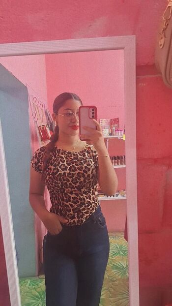 Alguien Tiene