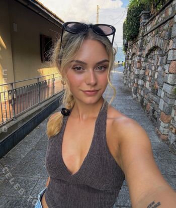 Private Leaked Alina khani exclusive onlyfans photos 2026