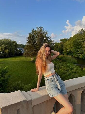 Private Leaked Alinaavii exclusive onlyfans photos 2026