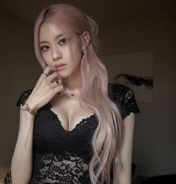 Private Leaked Allissa shin exclusive onlyfans photos 2026