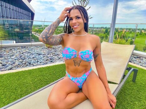 Private Leaked Amber reacts exclusive onlyfans photos 2026