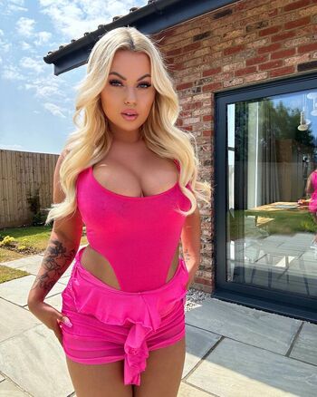 Private Leaked Amirah leia exclusive onlyfans photos 2026