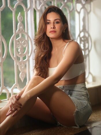 Private Leaked Amyra dastur exclusive onlyfans photos 2026