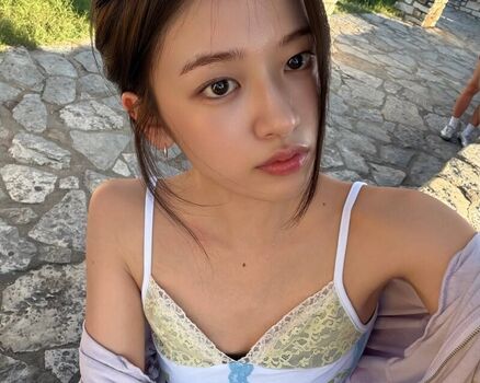 An Yujin 안유진 |