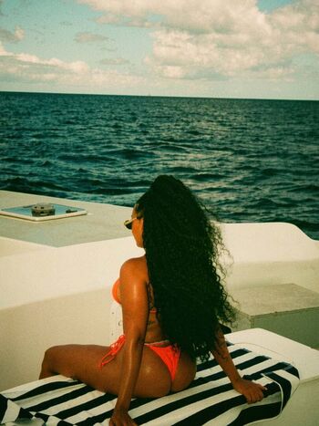 Angela Simmons