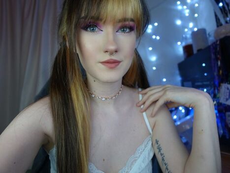 Private Leaked Emelia hartford/ exclusive onlyfans photos 2026