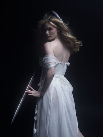 Avalon Warren