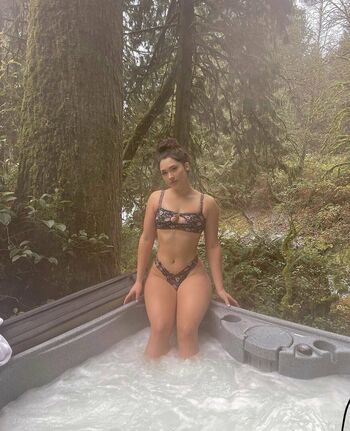 Bella Ramos