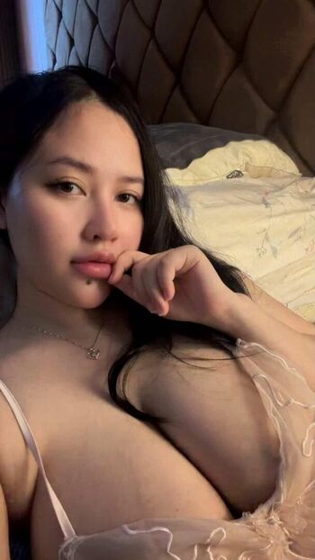 Private Leaked Berlian ochi exclusive onlyfans photos 2026