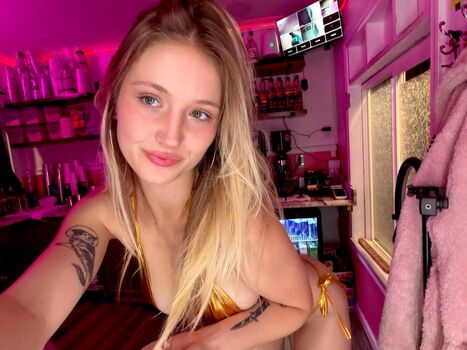 Private Leaked Caffeine crushh exclusive onlyfans photos 2026
