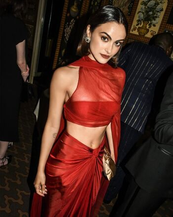 Camila Mendes