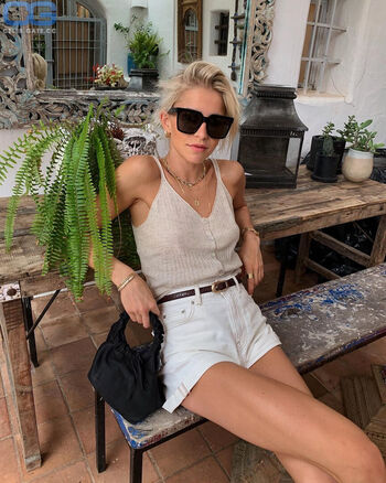 Private Leaked Caroline daur exclusive onlyfans photos 2026