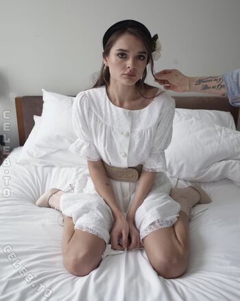 Private Leaked Charlotte lawrence exclusive onlyfans photos 2026