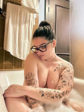 Private Leaked Chloe poumel exclusive onlyfans photos 2026