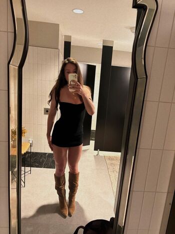 Private Leaked Courtney sarault exclusive onlyfans photos 2026