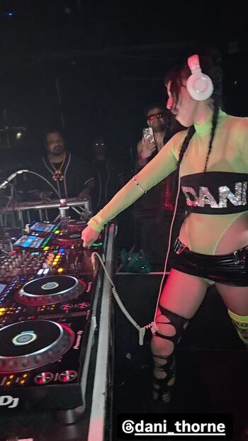 Dani Thorne
