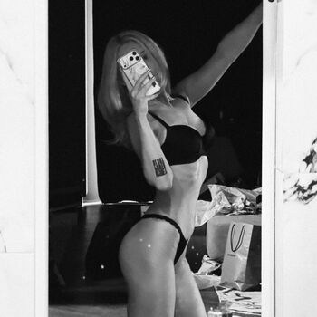 Private Leaked Dead blonde page exclusive onlyfans photos 2026