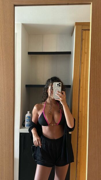 Private Leaked Debora gomes exclusive onlyfans photos 2026