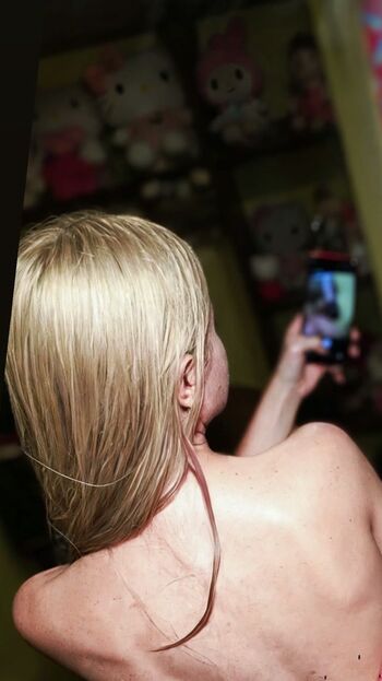 Eira Goth Girl