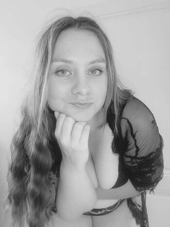 Private Leaked Emeline parent exclusive onlyfans photos 2026