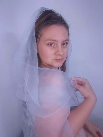 Private Leaked Emeline parent exclusive onlyfans photos 2026