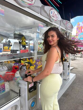 Private Leaked Emely hernandez exclusive onlyfans photos 2026