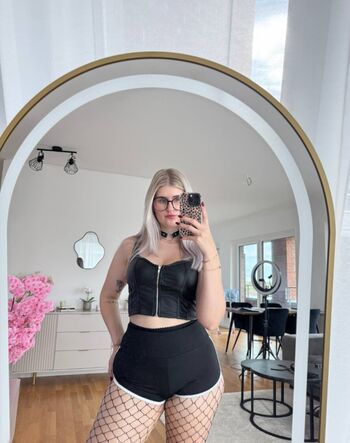 Private Leaked Emiiliaaaoklahomaa exclusive onlyfans photos 2026