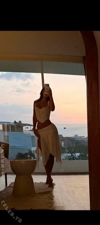 Private Leaked Emiliia ar exclusive onlyfans photos 2026