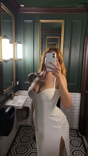Private Leaked Emily deyt aysage exclusive onlyfans photos 2026