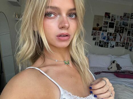 Private Leaked Emily kelavos exclusive onlyfans photos 2026