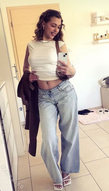 Private Leaked Emily maurer exclusive onlyfans photos 2026