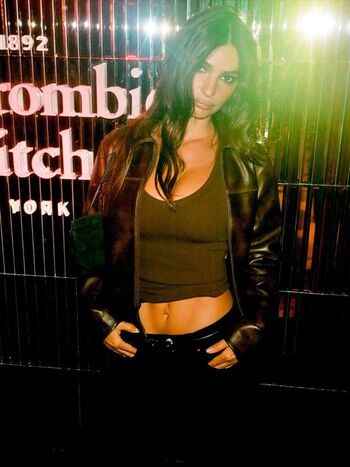 Private Leaked Emily ratajkowski exclusive onlyfans photos 2026