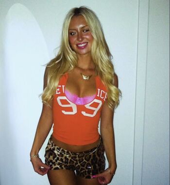 Private Leaked Emily roman exclusive onlyfans photos 2026