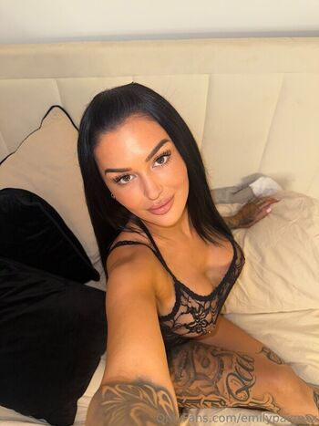 Private Leaked Emilywakelingx exclusive onlyfans photos 2026
