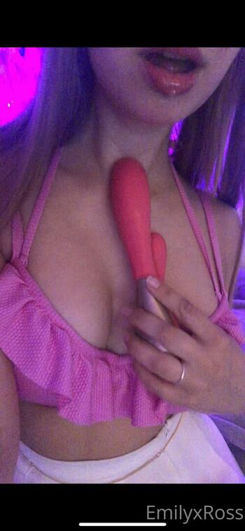 Private Leaked Emilyxross exclusive onlyfans photos 2026