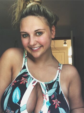Private Leaked Emma burzynski exclusive onlyfans photos 2026