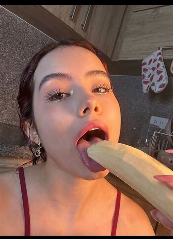 Private Leaked Emmaviie exclusive onlyfans photos 2026