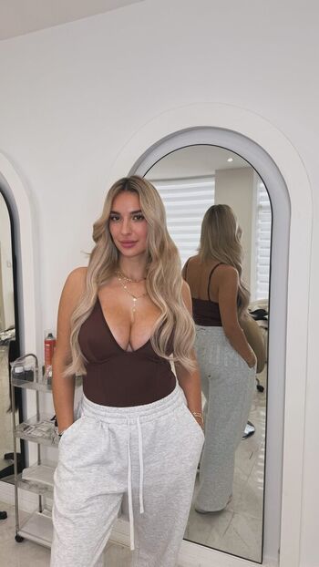 Private Leaked Emmazoug exclusive onlyfans photos 2026