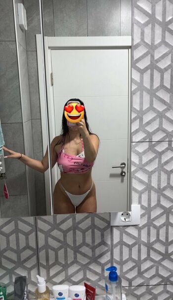 Private Leaked Esracicekk exclusive onlyfans photos 2026