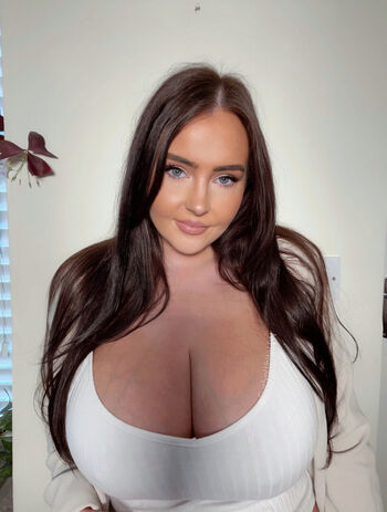 Private Leaked Evelynwhite exclusive onlyfans photos 2026