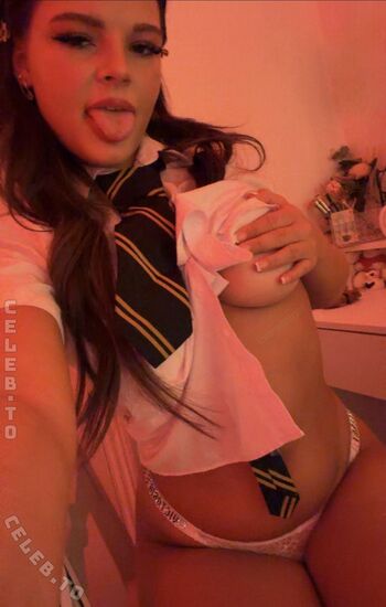 Private Leaked Evie sells exclusive onlyfans photos 2026