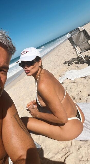 Flávia Alessandra