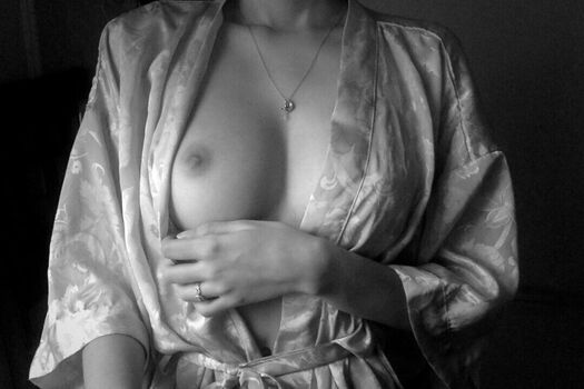 Private Leaked Frenchkissthepvssy exclusive onlyfans photos 2026