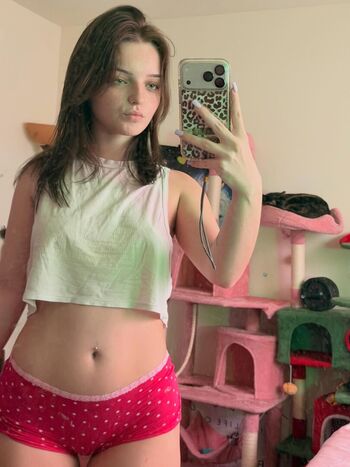 Private Leaked Glttergutz exclusive onlyfans photos 2026