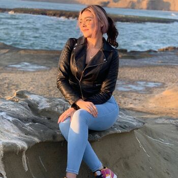 Gloria Lara
